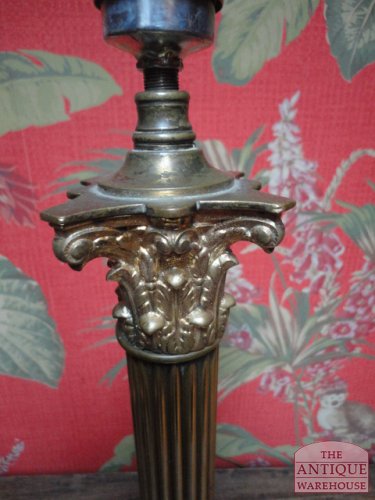 Antieke schemerlamp, bureaulamp, goud met rode kap 3