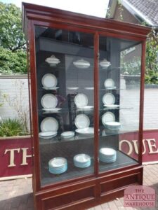 antieke Schotse vitrinekast, Grand shopfitter, Edinborough SOLD