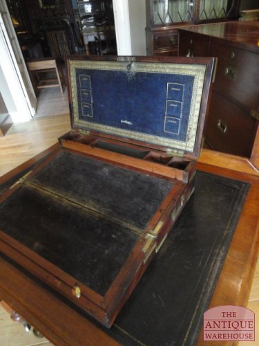 Antieke schrijfkist, antieke lezenaar 2