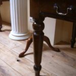 Antieke schrijftafel 1