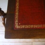 Antieke schrijftafel 2