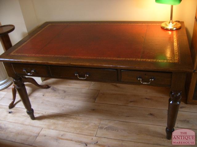 Antieke schrijftafel 3