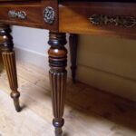 antieke side table 2