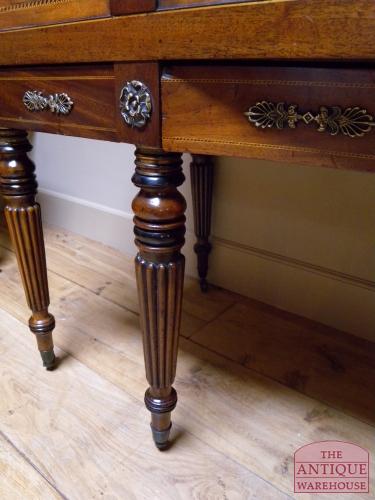 antieke side table 2