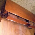 antieke side table 1