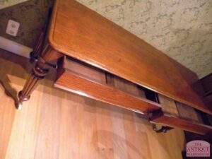 antieke side table,tafel, VERKOCHT