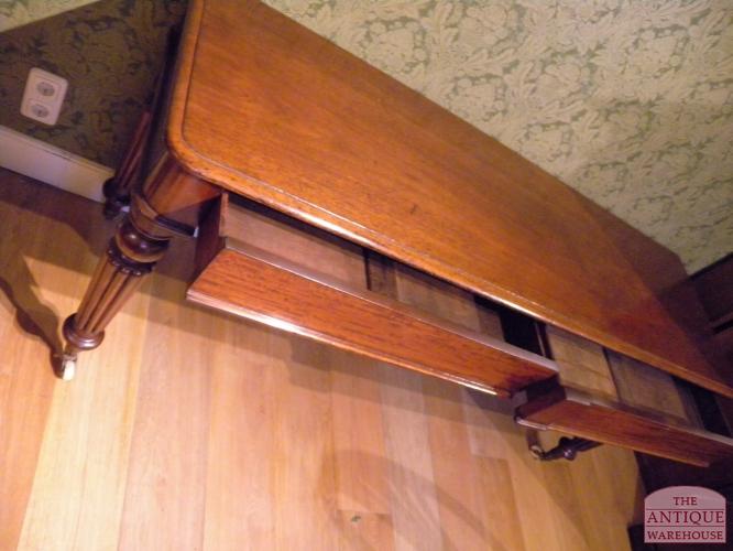 antieke side table,tafel, VERKOCHT