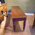 antieke side table 2