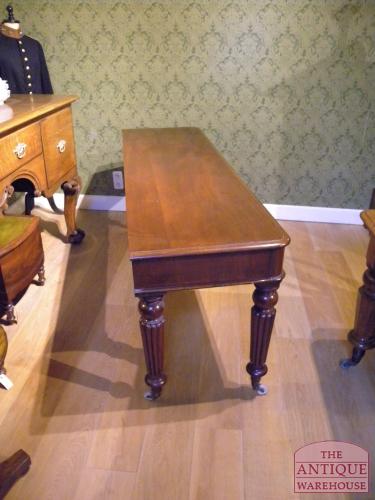 antieke side table 2