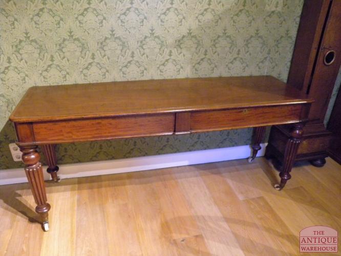 antieke side table 3