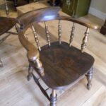 set van vier smokers bow windsor chairs 1