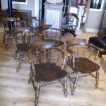 set van vier smokers bow windsor chairs 3