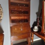 Antieke stapelbare mahonie boekenkast met secretaire, Lebus 1