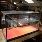 antieke tafel vitrine 1