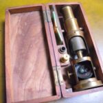 Antieke veld microscoop 1