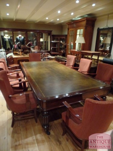 antieke vergadertafel