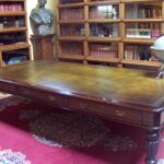 Antieke vergadertafel circa 1820 2