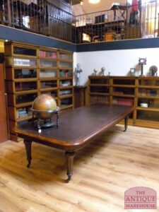 antieke vergadertafel, "conference table"  VERKOCHT