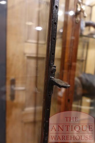 antieke vitrinekast 4