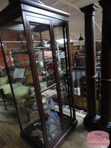 antieke vitrinekast 2
