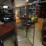 antieke vitrinekast 1