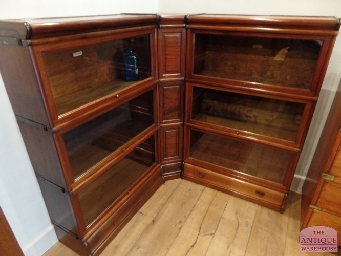 Antieke mahonie lage hoekboekenkast Globe Wernicke 2