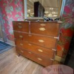 Antieke mahonie military ladekast uit Wales 1