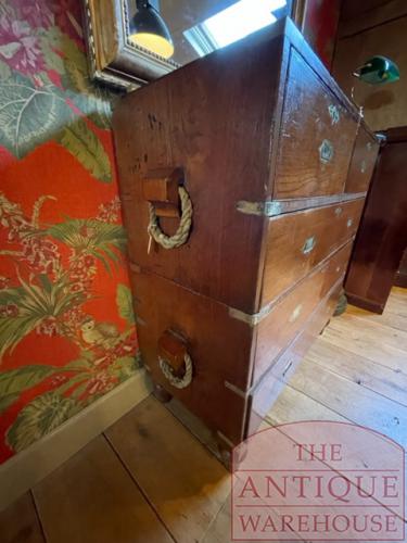 Antieke mahonie military ladekast uit Wales 2