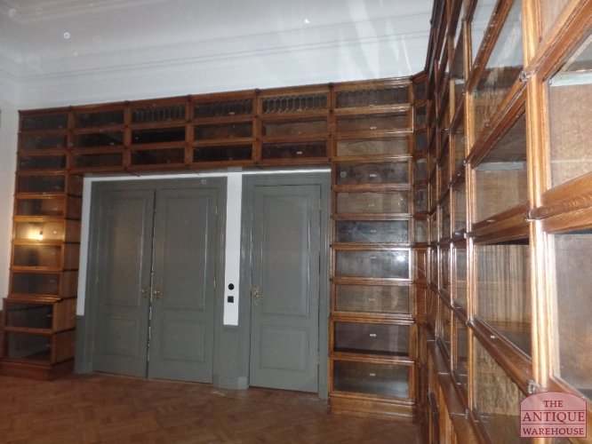 Antieke eiken hoek Globe Wernicke boekenkasten 2