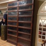 Antieke eiken Globe Wernicke boekenkast met glas-in-lood 2