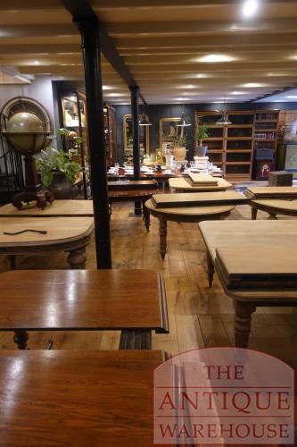 diverse antieke, coulissentafels, uitschuiftafels, uitdraaitafels,  in eikenhout of mahoniehout, verschiedene antike ausziehbare Tische in Eiche oder Mahagoni