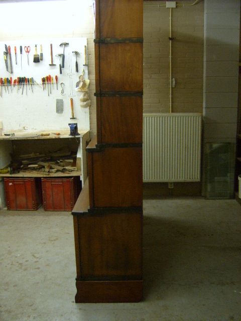 dubbele stapel mahonie Globe Wernicke, two stacks of original mahogany library Globe Wernicke bookcases