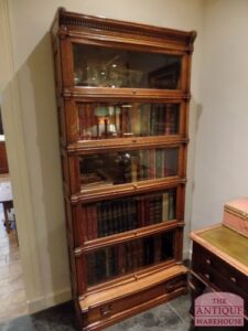 eiken antieke globe Wernicke boekenkast, oak original Globe Wernicke bookcases in the Ideal style