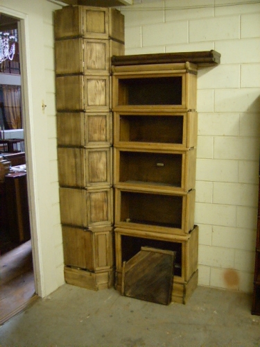 Eiken Globe Wernicke hoekkast 3