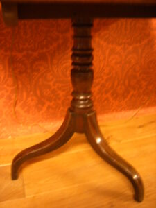 Engelse antieke tilt top tafel, VERKOCHT