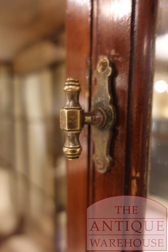 Antieke Engelse vierdeurs vitrinekast 3