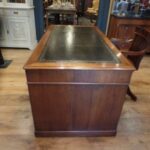 Groot antiek Engels mahonie bureau 3