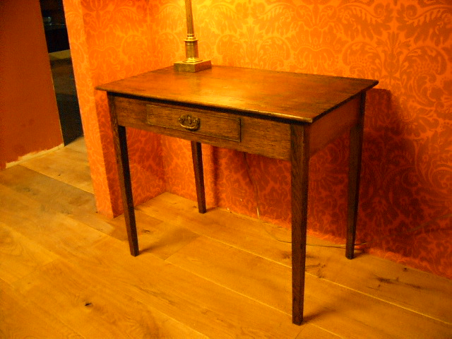 Iers antiek eiken side table 3