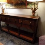 Klassieke antieke dresser met drie lades 3