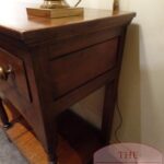 Klassieke antieke dresser met drie lades 5