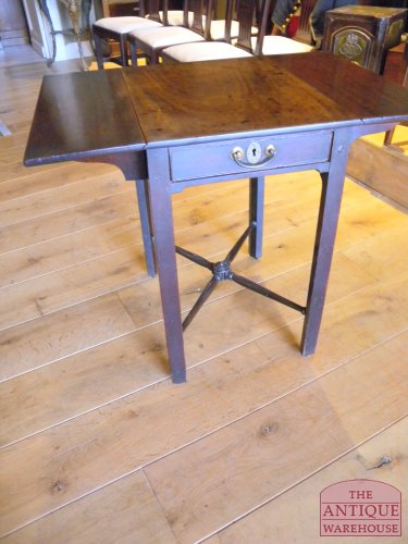 kleine antieke mahonie pembroke tafel 2