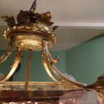 Kleine fijne Franse antieke kroonluchter met bloem versiering 2