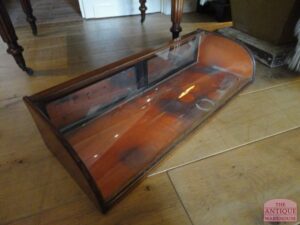 kleine mahonie vitrine VERKOCHT