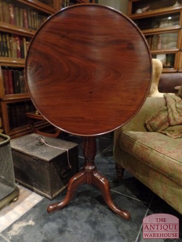 kleine tilt top tafel 3