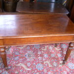 mahonie side table 3