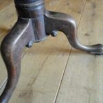 nog ongerestaureerde antieke tilt top tafel 2