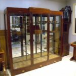 paar antieke Art Deco vitrines 2