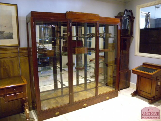 paar antieke Art Deco vitrines 2