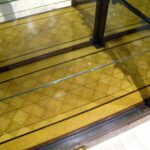 paar antieke Art Deco vitrines 3