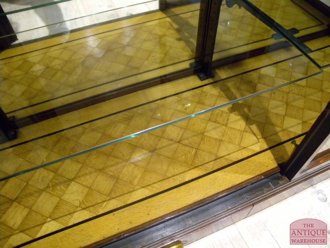 paar antieke Art Deco vitrines 3